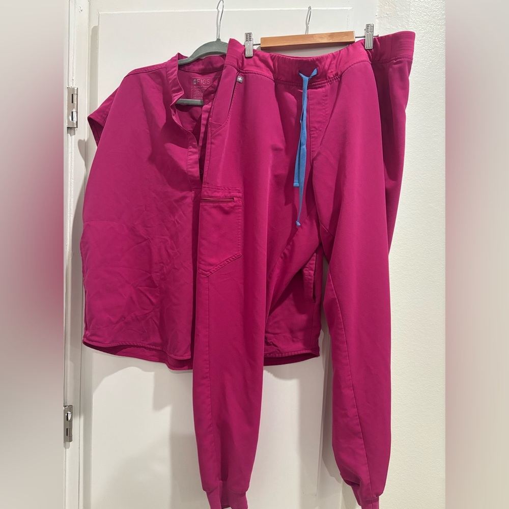 Figs scrubs set
